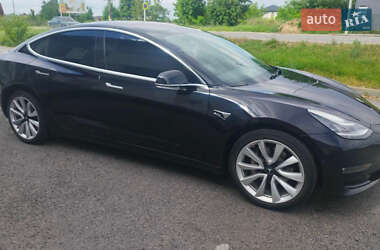 Седан Tesla Model 3 2018 в 