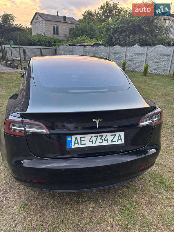 Седан Tesla Model 3 2018 в Каменском