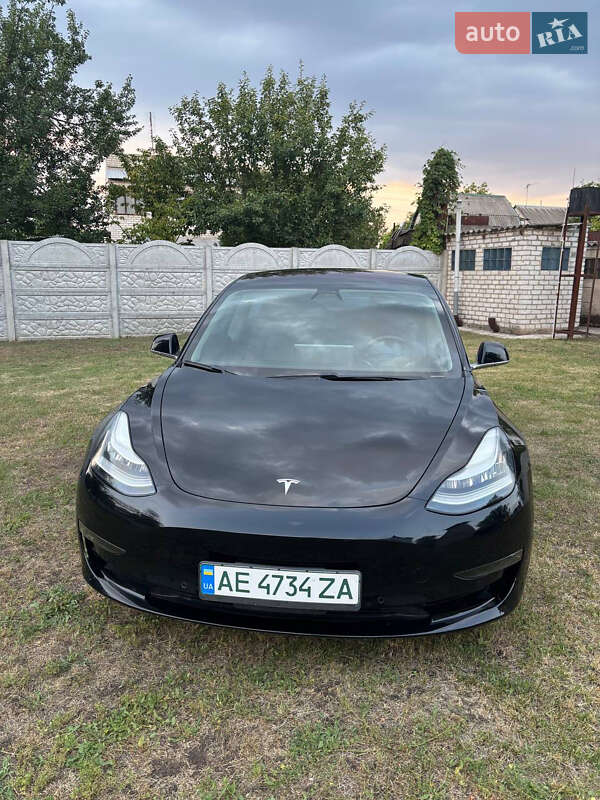 Седан Tesla Model 3 2018 в Каменском