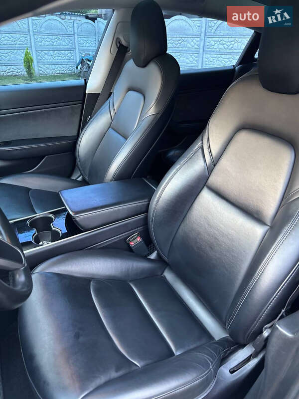 Седан Tesla Model 3 2018 в Каменском