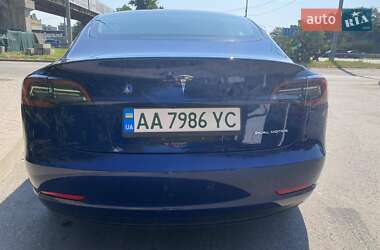 Седан Tesla Model 3 2023 в 