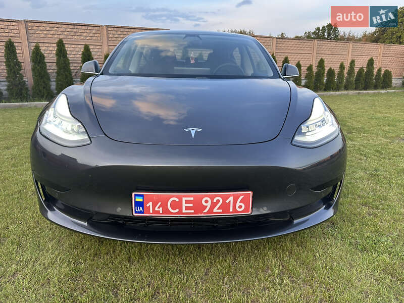 Седан Tesla Model 3 2019 в Харькове