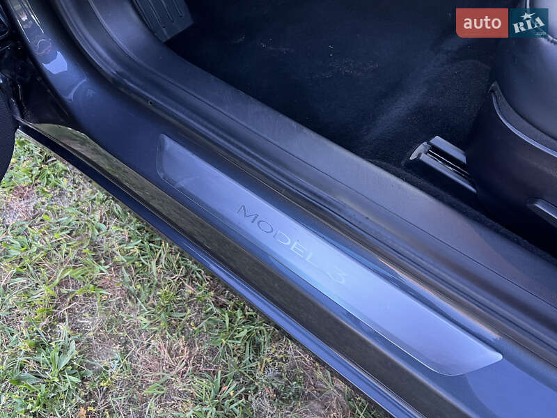 Седан Tesla Model 3 2019 в Харькове