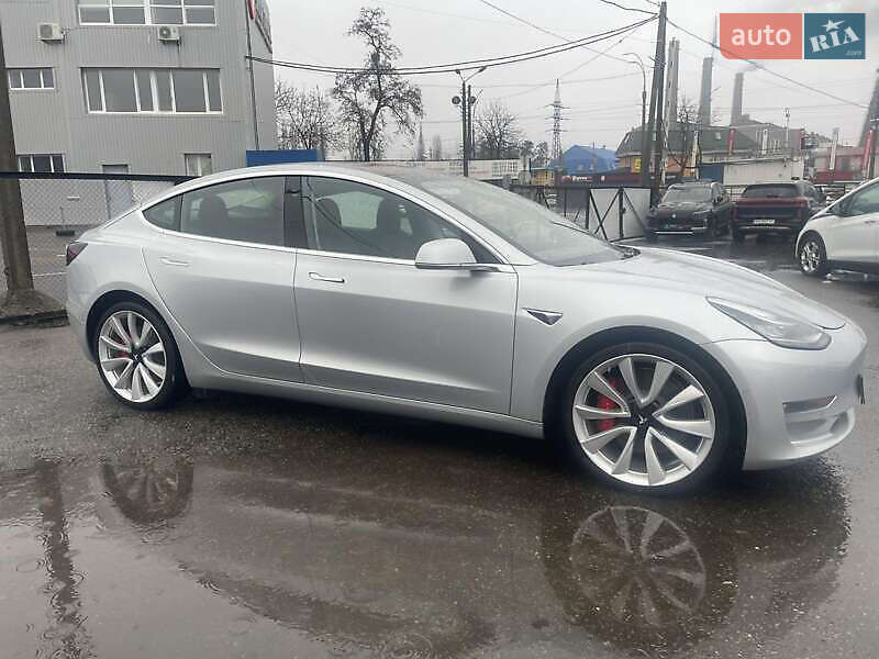 Седан Tesla Model 3 2018 в Киеве фото 4 Седан Tesla Model 3 2018 в Киеве