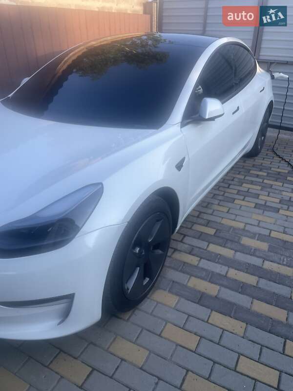 Седан Tesla Model 3 2022 в Харькове