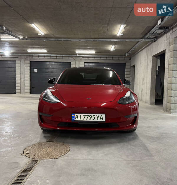 Седан Tesla Model 3 2022 в Белой Церкви
