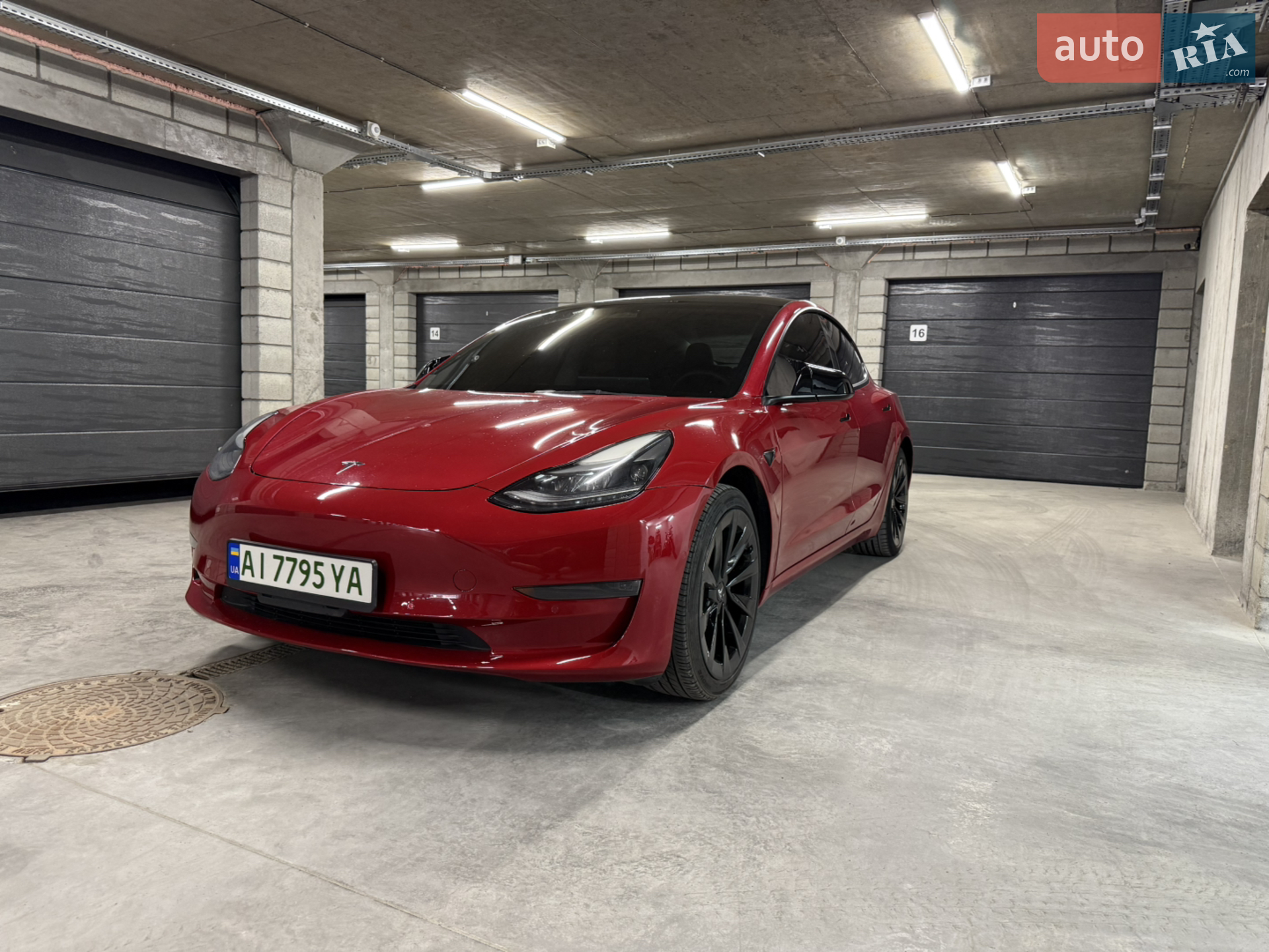 2022 Tesla Model 3 - фото 1
