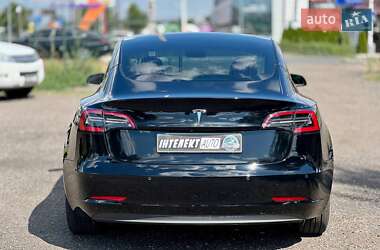 Седан Tesla Model 3 2019 в 