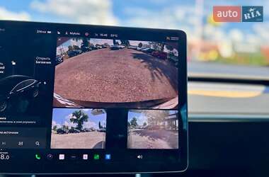 Седан Tesla Model 3 2019 в 
