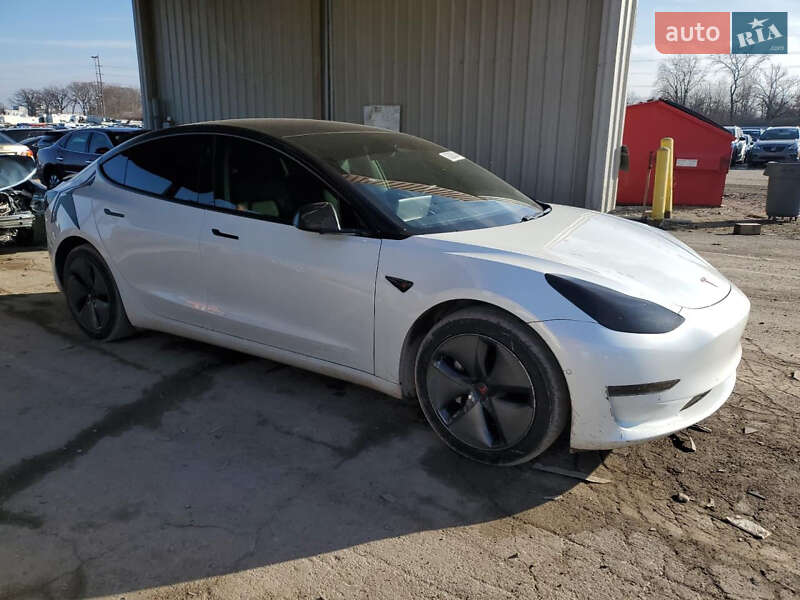 Седан Tesla Model 3 2020 в Луцке