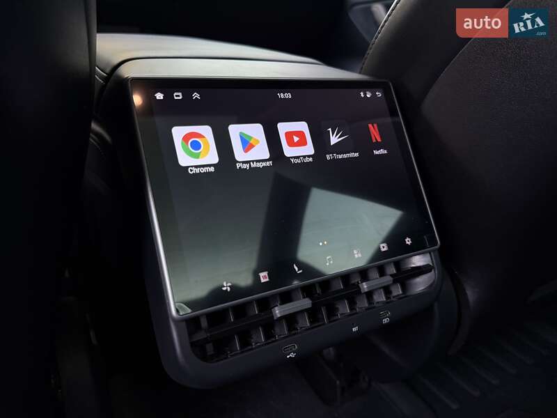 Седан Tesla Model 3 2019 в Дніпрі