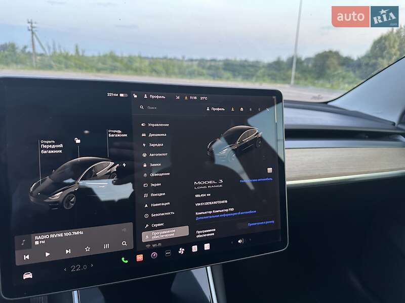 Седан Tesla Model 3 2019 в Рівному
