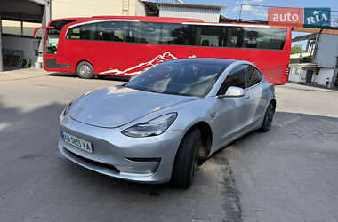 Седан Tesla Model 3 2018 в 