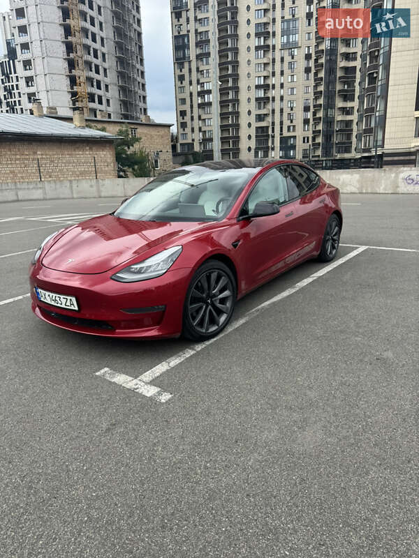 Седан Tesla Model 3 2018 в 