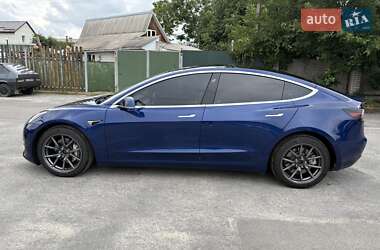 Седан Tesla Model 3 2019 в 
