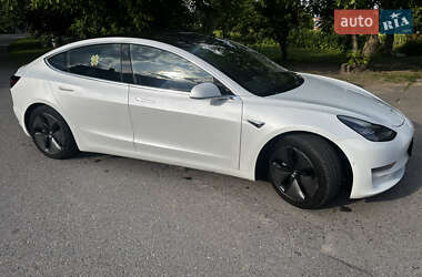 Седан Tesla Model 3 2019 в 