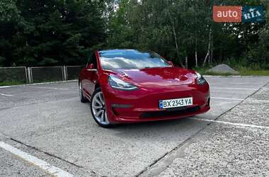 Седан Tesla Model 3 2019 в 