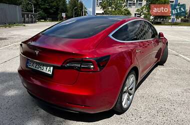Седан Tesla Model 3 2019 в 