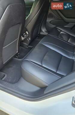 Седан Tesla Model 3 2018 в 