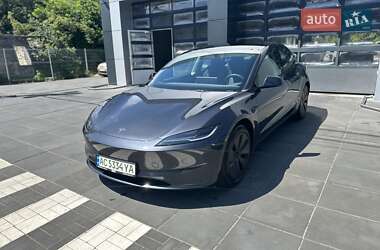 Седан Tesla Model 3 2024 в Луцке