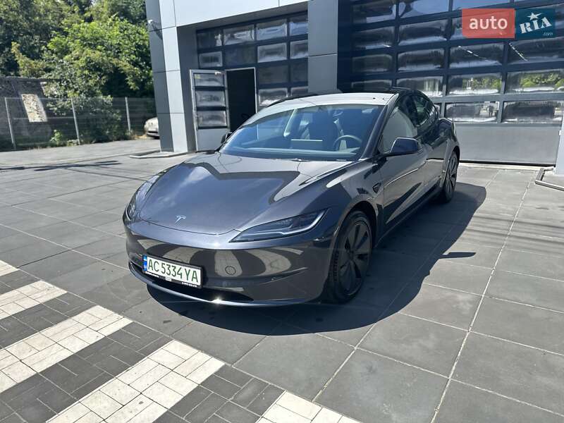 Седан Tesla Model 3 2024 в Луцьку
