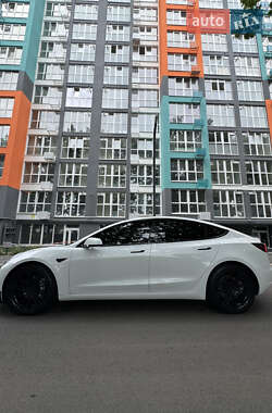 Седан Tesla Model 3 2018 в 
