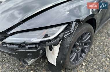 Седан Tesla Model 3 2024 в 