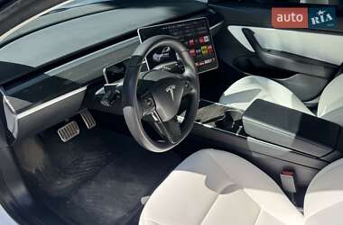 Седан Tesla Model 3 2020 в 