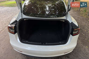 Седан Tesla Model 3 2018 в 