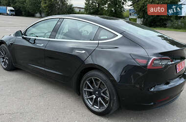 Седан Tesla Model 3 2018 в 