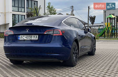 Седан Tesla Model 3 2018 в 