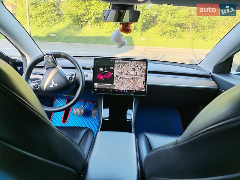 Tesla Model 3 2019