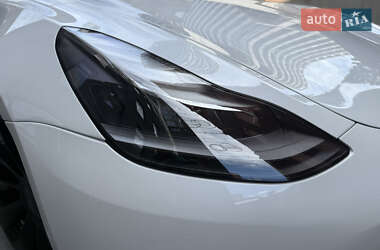 Седан Tesla Model 3 2021 в Днепре