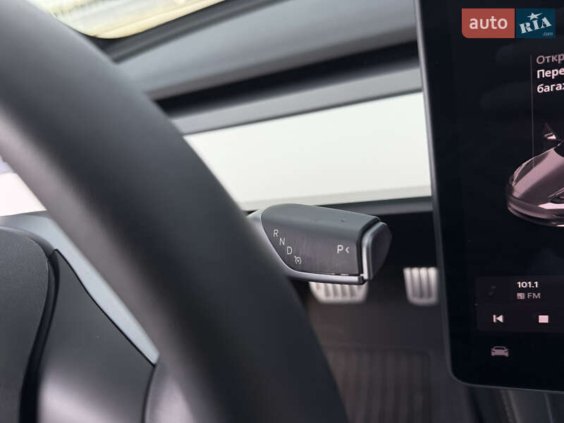 Седан Tesla Model 3 2021 в Днепре