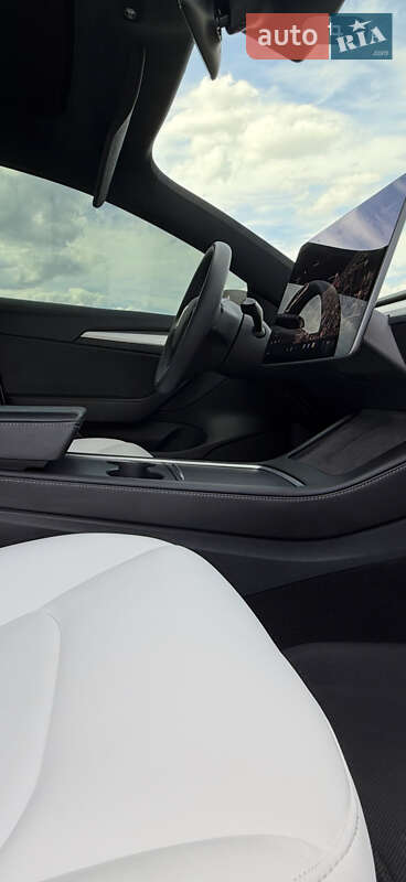 Седан Tesla Model 3 2021 в Днепре