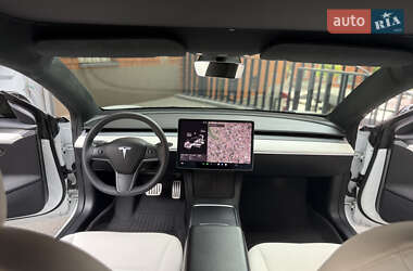 Седан Tesla Model 3 2021 в Днепре