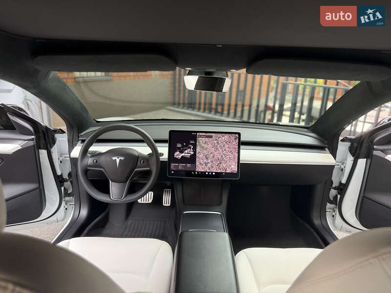 Седан Tesla Model 3 2021 в Днепре