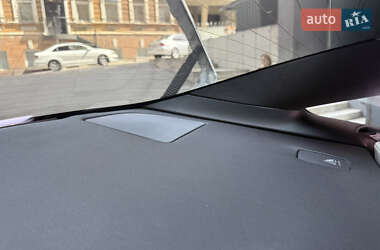 Седан Tesla Model 3 2021 в Днепре
