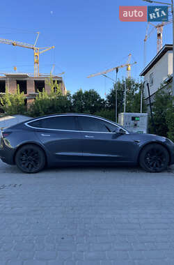 Седан Tesla Model 3 2018 в 