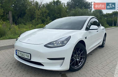 Седан Tesla Model 3 2021 в 