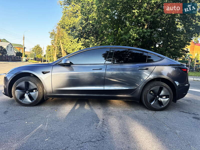 Седан Tesla Model 3 2022 в Вінниці