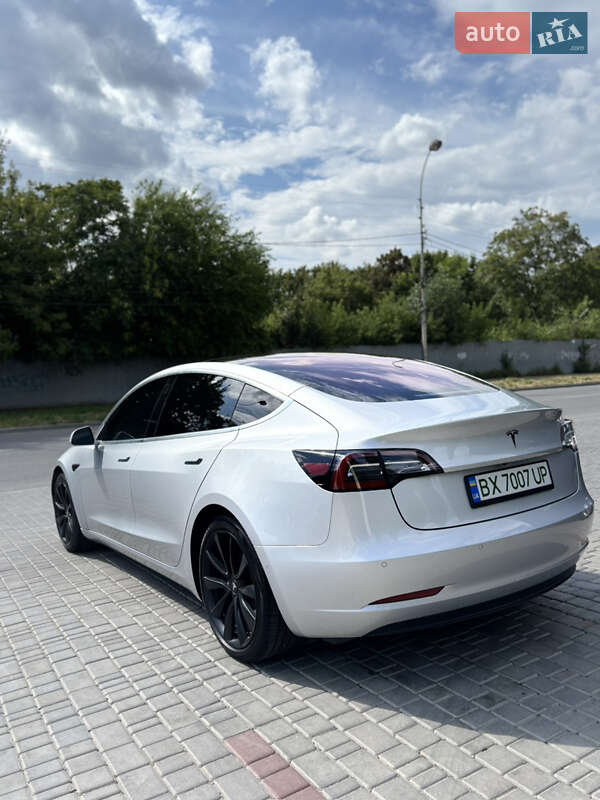 Седан Tesla Model 3 2018 в Каменец-Подольском