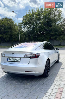 Седан Tesla Model 3 2018 в 