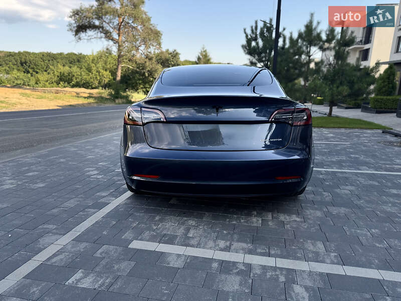 Седан Tesla Model 3 2021 в Ужгороде фото 5 Седан Tesla Model 3 2021 в Ужгороде