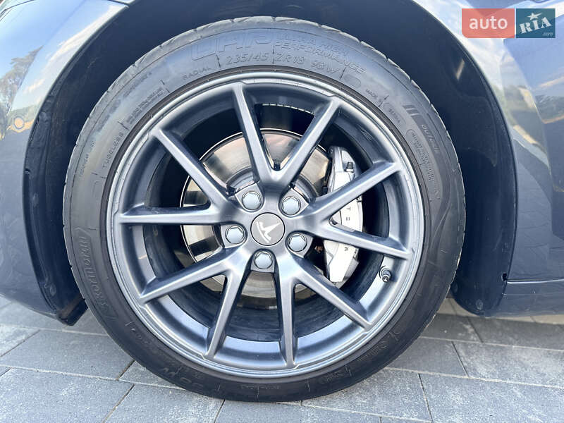 Седан Tesla Model 3 2021 в Ужгороде фото 21 Седан Tesla Model 3 2021 в Ужгороде
