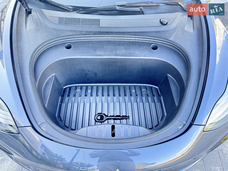 Седан Tesla Model 3 2021 в Ужгороде фото 38 Седан Tesla Model 3 2021 в Ужгороде