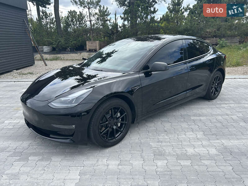 Tesla Model 3 2023