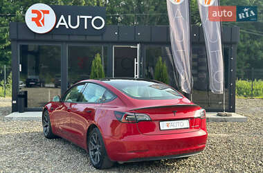 Седан Tesla Model 3 2020 в 