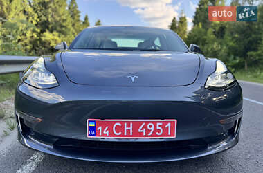 Седан Tesla Model 3 2023 в 