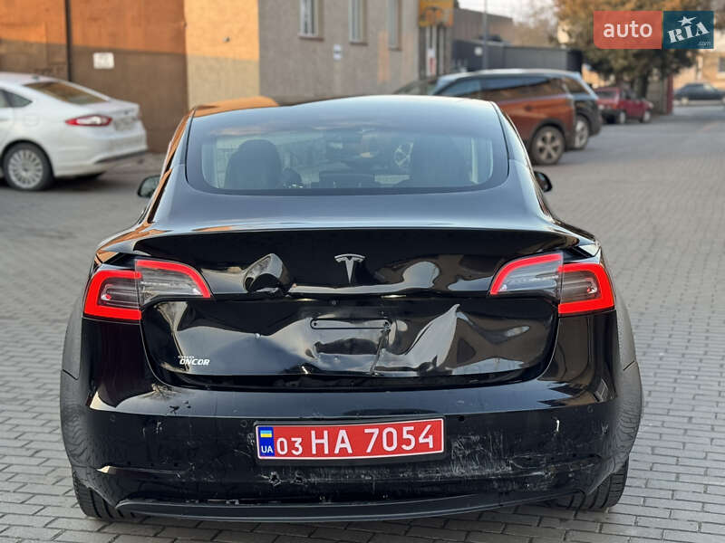 Седан Tesla Model 3 2019 в Владимире